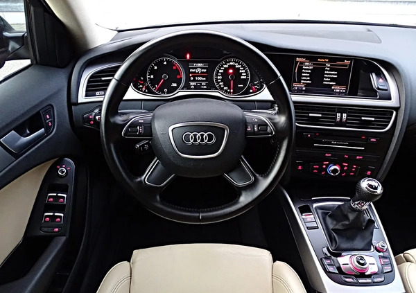 Audi A4 cena 41900 przebieg: 253000, rok produkcji 2012 z Oborniki małe 781